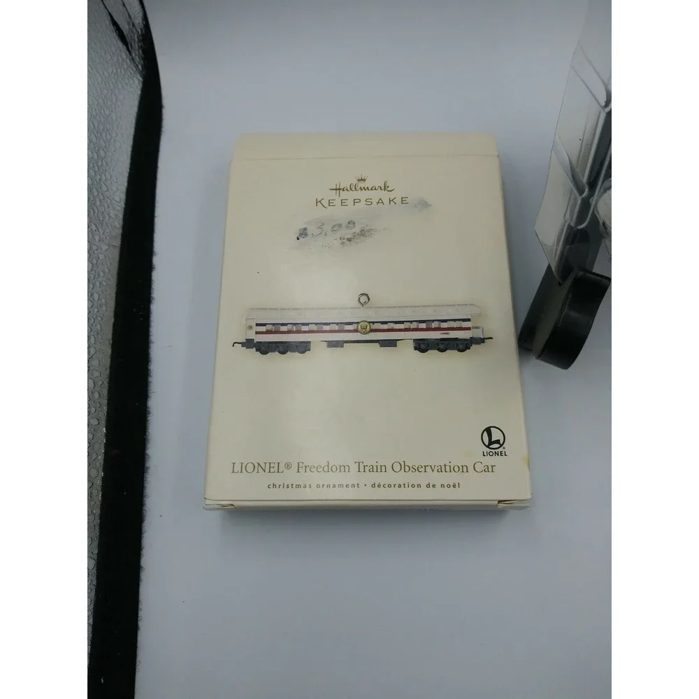Hallmark QXI2017 Lionel Freedom Train Observation Car Ornament‎